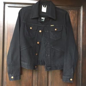 Wrangler x ModCloth denim jacket in black!